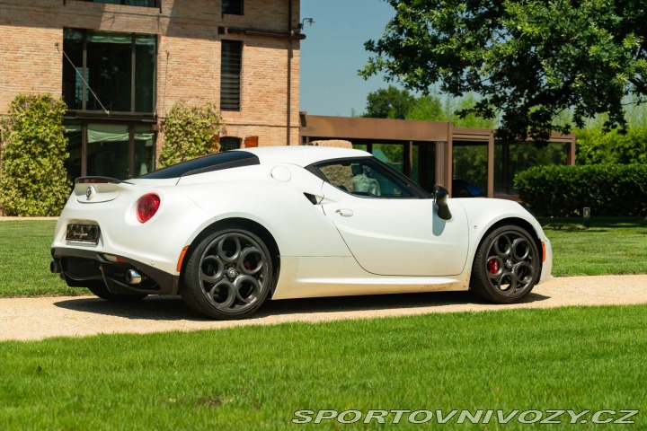 Alfa Romeo 4C LAUNCH EDITION 2014