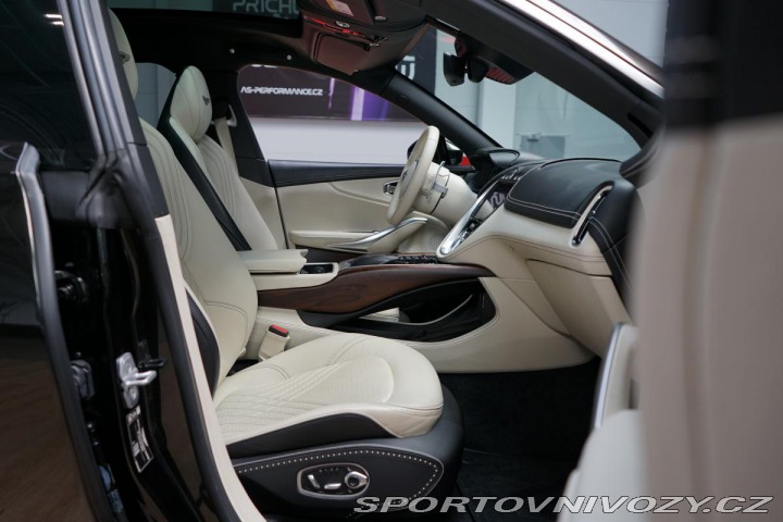 Aston Martin DBX DBX 405kW Pano BlackPack 2020