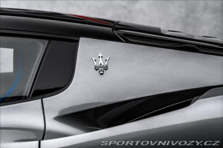 Maserati MC20  2022