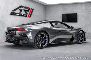 Maserati MC20  2022