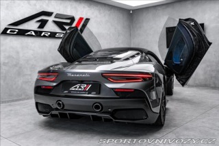 Maserati MC20  2022