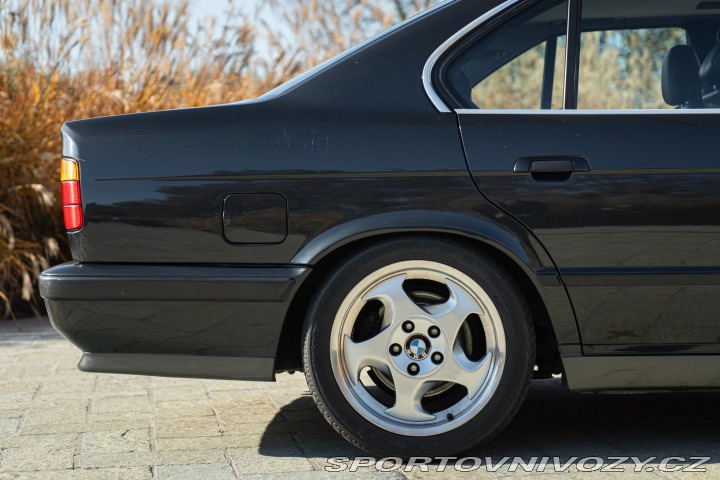 BMW M5 1989
