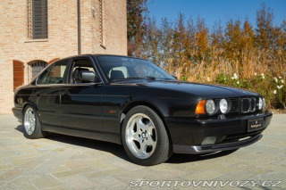 BMW M5  1989
