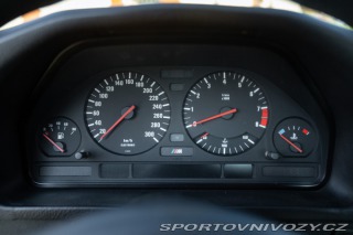 BMW M5  1989