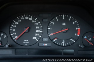 BMW M5  1989