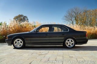 BMW M5  1989
