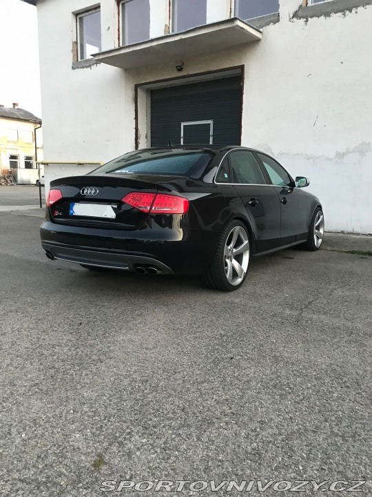 Audi S4 B8 2010