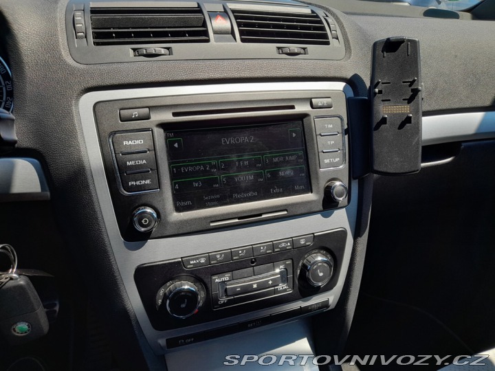 Škoda Octavia RS 2,0 TSI 147 KW SERV.KN 2011