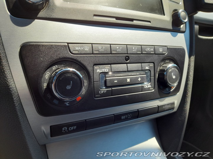 Škoda Octavia RS 2,0 TSI 147 KW SERV.KN 2011