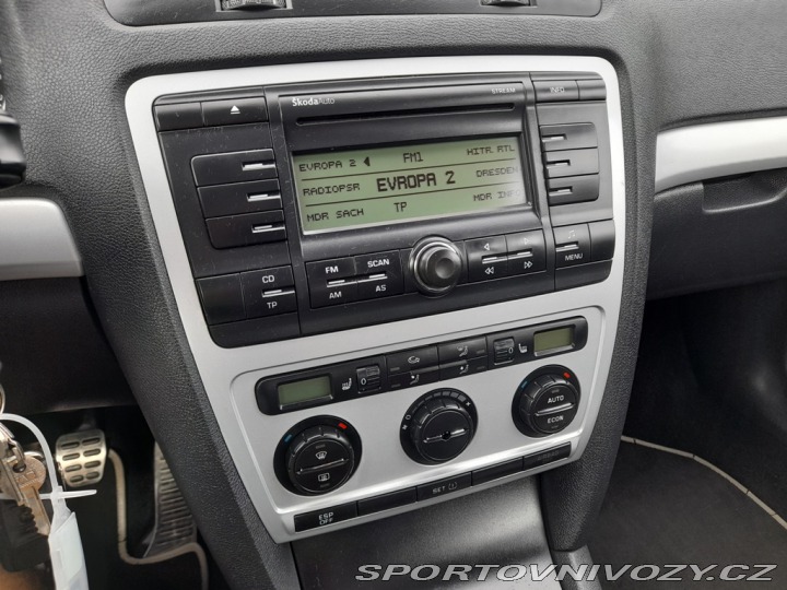 Škoda Octavia RS 2,0 147 KW 1. MAJ. SERV.K 2006