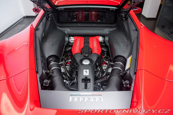 Ferrari 488 GTB TOP/Nájezd 117km! 1800