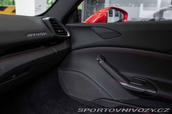 Ferrari 488 GTB TOP/Nájezd 117km! 1800