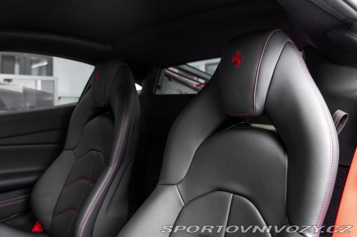 Ferrari 488 GTB TOP/Nájezd 117km! 1800