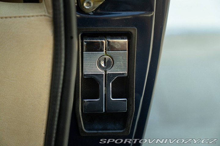 Ferrari 308 DINO 308 GT4 1979