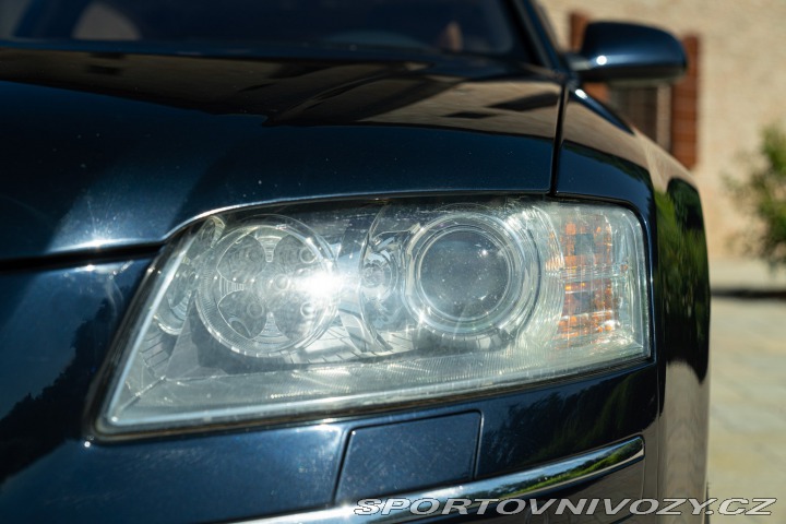 Audi Ostatní modely A8 L W12 2004