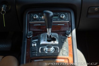 Audi Ostatní modely A8 L W12 2004