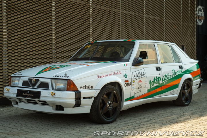 Alfa Romeo Ostatní modely 75 3.0 V6 1988