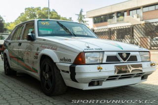 Alfa Romeo Ostatní modely 75 3.0 V6 1988