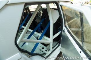Alfa Romeo Ostatní modely 75 3.0 V6 1988
