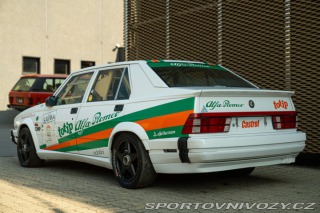 Alfa Romeo Ostatní modely 75 3.0 V6 1988