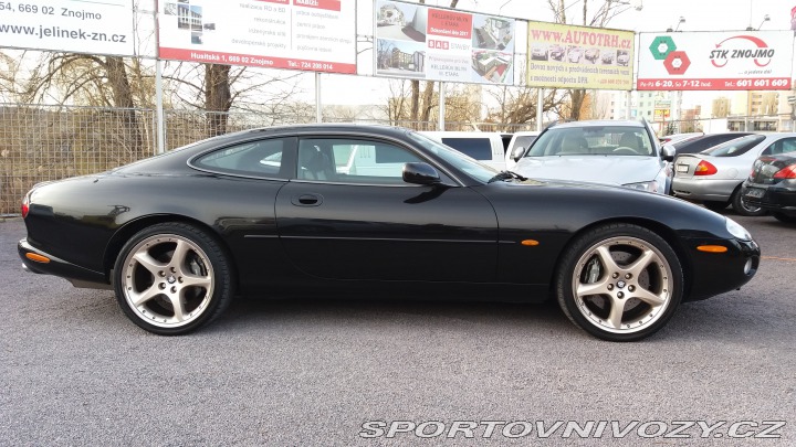 Jaguar XKR 2001