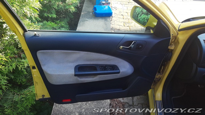 Škoda Octavia RS 1.8 T RS 132kW žlutá, ČR 2003