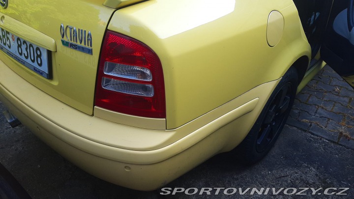 Škoda Octavia RS 1.8 T RS 132kW žlutá, ČR 2003