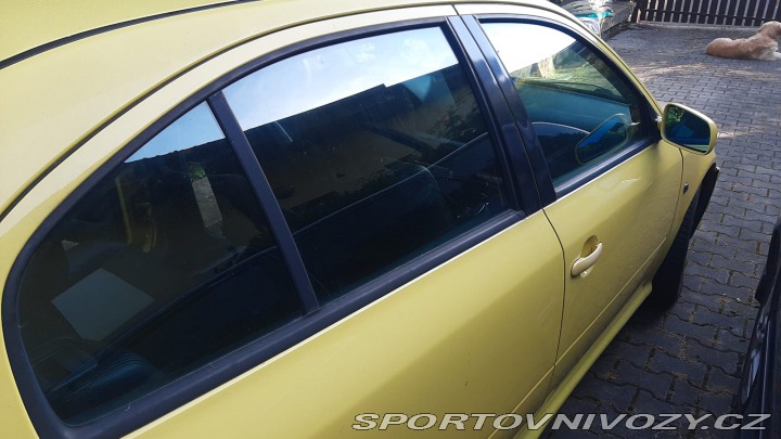 Škoda Octavia RS 1.8 T RS 132kW žlutá, ČR 2003
