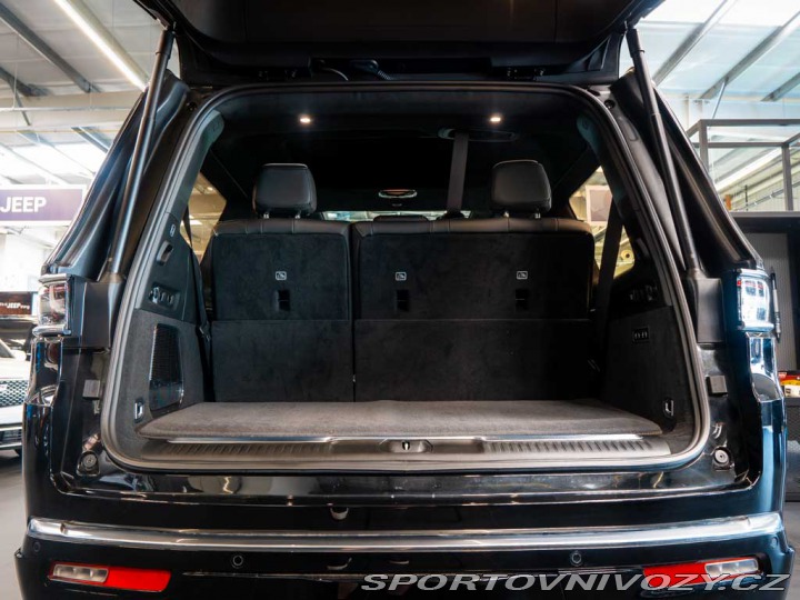 Ostatní značky Ostatní modely Jeep Grand Wagoneer 6.4 V8 Series III Noční v 2024
