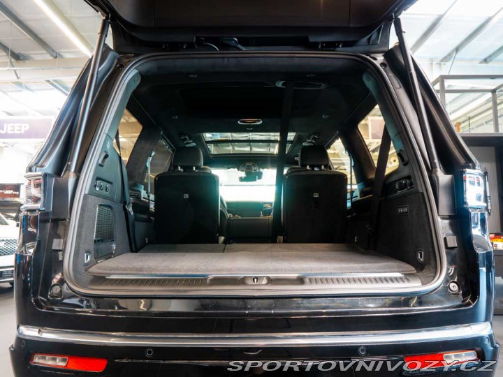 Ostatní značky Ostatní modely Jeep Grand Wagoneer 6.4 V8 Series III Noční v 2024