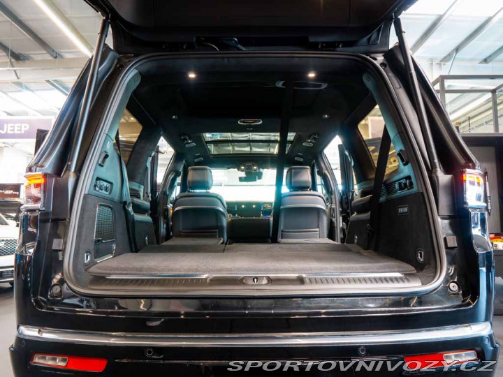 Ostatní značky Ostatní modely Jeep Grand Wagoneer 6.4 V8 Series III Noční v 2024
