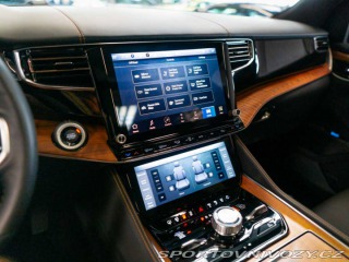 Ostatní značky Ostatní modely Jeep Grand Wagoneer 6.4 V8 Series III Noční v 2024