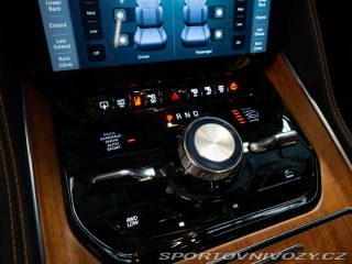 Ostatní značky Ostatní modely Jeep Grand Wagoneer 6.4 V8 Series III Noční v 2024