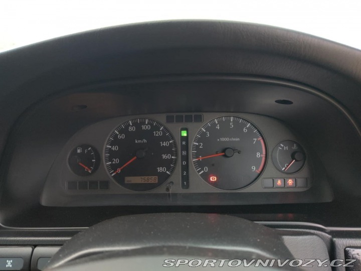 Nissan Skyline Stagea RS Four V RB25DET 1996