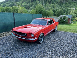 Ford Mustang 4,7 v8
