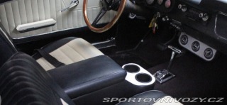 Ford Mustang 4,7 v8 1966