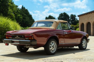 Fiat Ostatní modely 124 Pininfarina Spidereuropa 1985