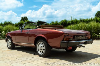 Fiat Ostatní modely 124 Pininfarina Spidereuropa 1985