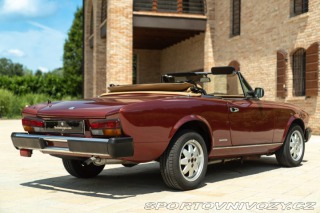 Fiat Ostatní modely 124 Pininfarina Spidereuropa 1985