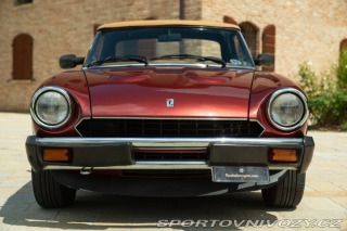 Fiat Ostatní modely 124 Pininfarina Spidereuropa 1985