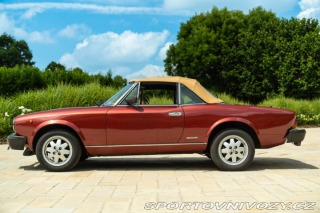 Fiat Ostatní modely 124 Pininfarina Spidereuropa 1985