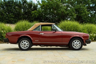Fiat Ostatní modely 124 Pininfarina Spidereuropa 1985