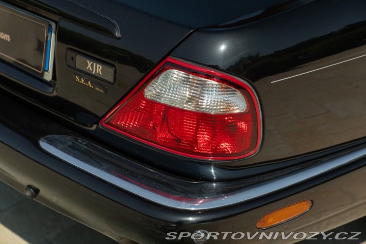 Jaguar XJR 2003