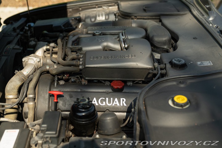 Jaguar XJR 2003