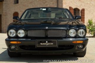 Jaguar XJR  2003