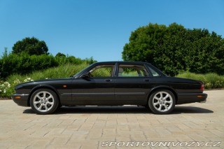 Jaguar XJR  2003