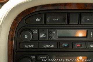 Jaguar XJR  2003