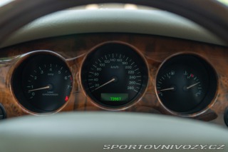 Jaguar XJR  2003