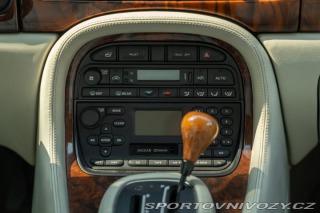 Jaguar XJR  2003
