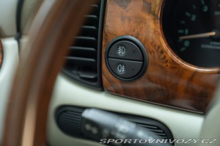 Jaguar XJR  2003